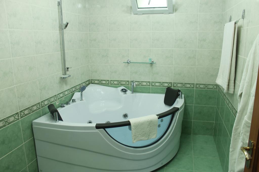 Atlas B&B Hotel ドゥシャンベ 部屋 写真