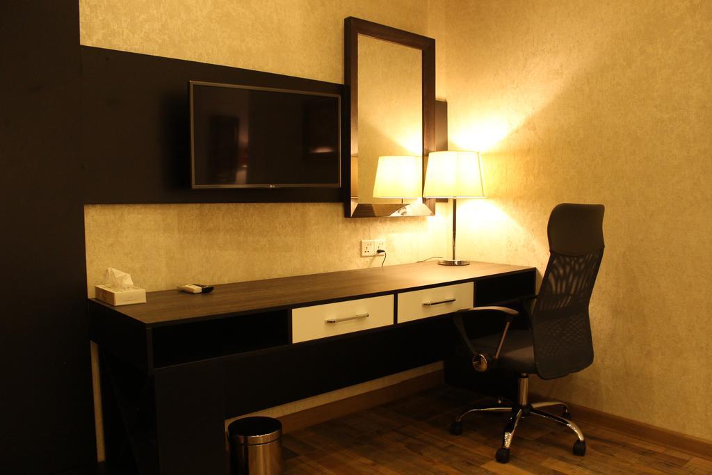 Atlas B&B Hotel ドゥシャンベ エクステリア 写真