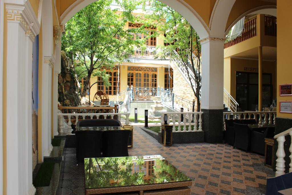 Atlas B&B Hotel ドゥシャンベ エクステリア 写真